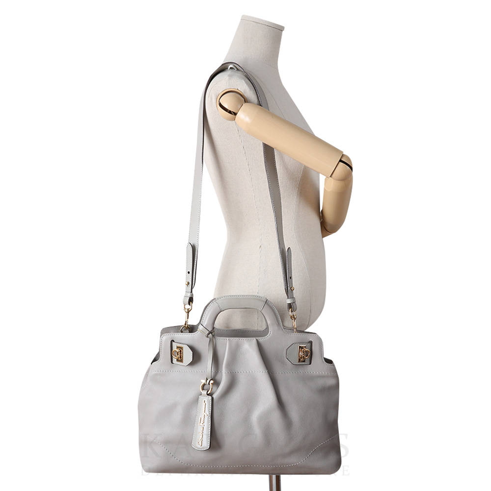 FERRAGAMO(USED)페레가모 더블 플랩 숄더백